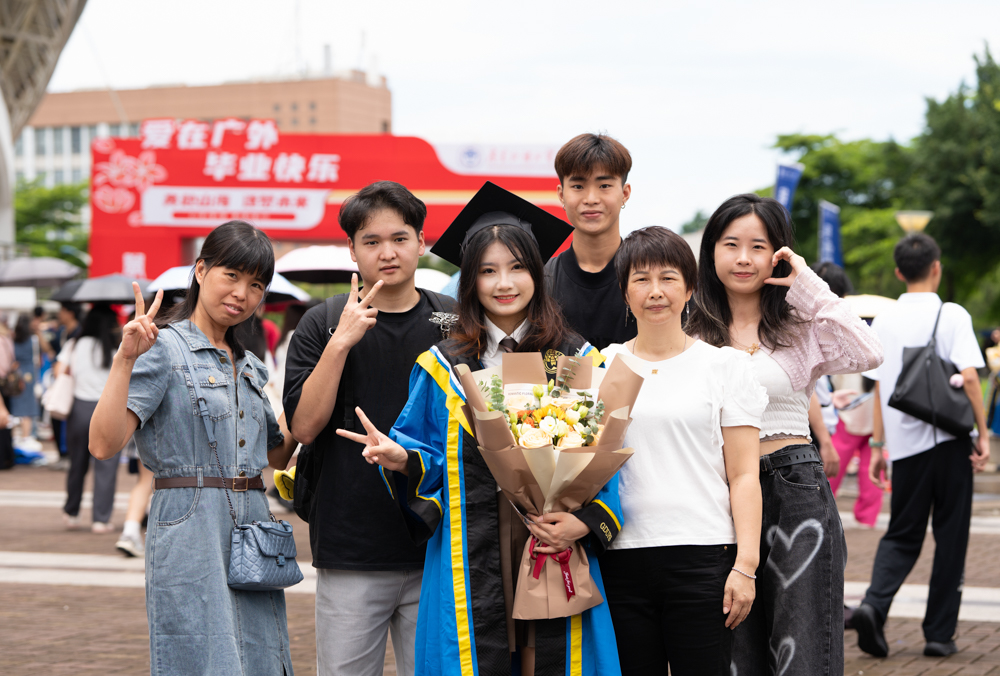 DSC07743.jpg 伟德国际1946