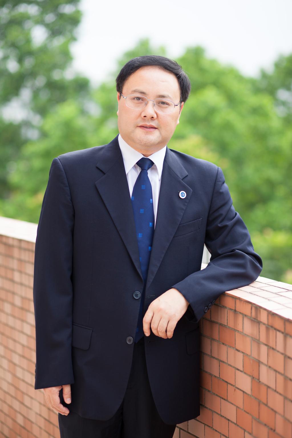 石佑启.jpg 伟德国际1946